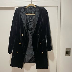 Velvet blazer with shinny lapel and gold buttons
